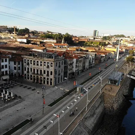 Groove-wood Loft דירה *